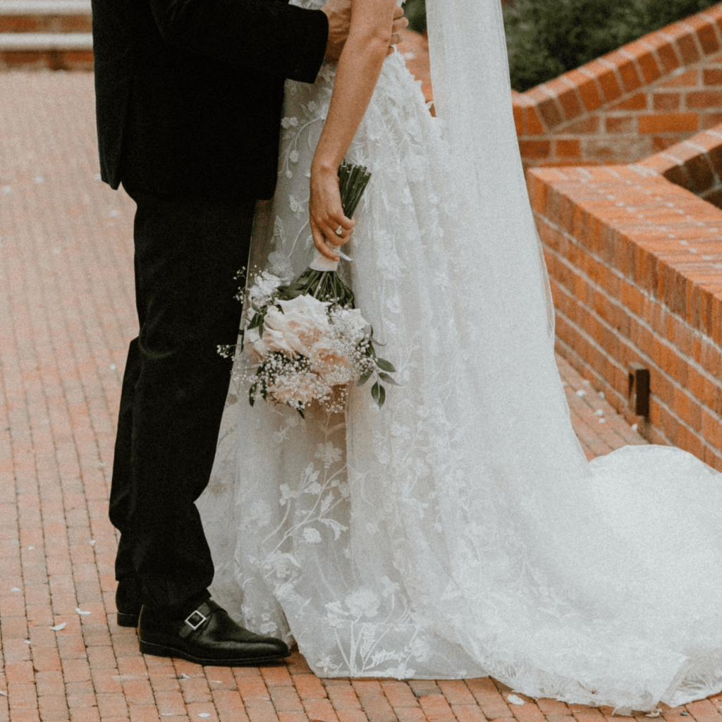 Timeless White Blooms and Classic Romance at Allie & Rob’s Wedding